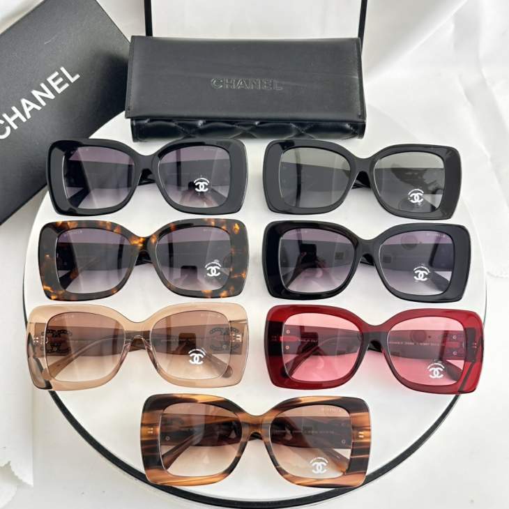 Picture of Chanel Sunglasses _SKUfw77121231fw